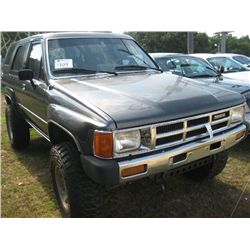 1986 TOYOTA 4X4 4-RUNNER, S/N JT3RN64W7G0003633, 4 CYL GAS ENG, 5 SPD TRANS, REMOVABLE TOP, ODOMETER