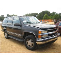1999 CHEVROLET TAHOE, S/N 1GNEK13RXXR103942, 5.7 LITER, A/T, (DOES NOT RUN)