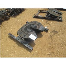 TRUCK TRACTOR FIFTH WHEEL HITCH