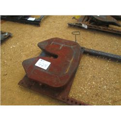 TRUCK TRACTOR FIFTH WHEEL HITCH