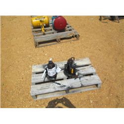 1 LOT (2) BOTTLE JACKS