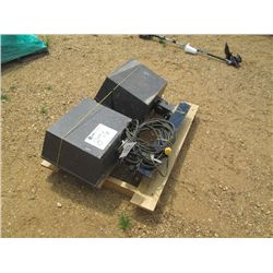 TWIN FLOOD LIGHTS, MTD ON ANGLE IRON BAR