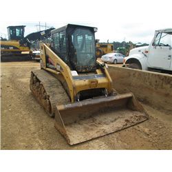 CAT 277B SKID STEER LOADER, S/N MDH05329 (07 YR) TRACK TYPE, GP BUCKET, ECAB W/AIR, METER READING 2,