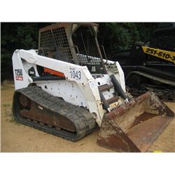 BOBCAT T250 SKID STEER LOADER, S/N 531813308 (07 YR), TRACK TYPE, GP BUCKET, CANOPY, METER READING 4
