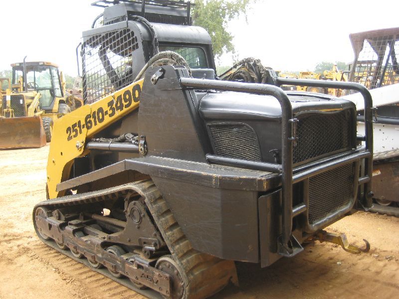 ASV RC100 SKID STEER LOADER, S/N RSD02437, TRACK TYPE, ECAB W/AIR