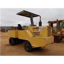 BOMAG BW11RH PNUEMATIC ROLLER, S/N A222C150IT, 9 WHEEL, CANOPY, METER READING 1,377