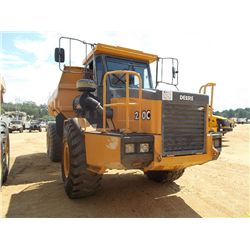 JOHN DEERE 250C ARTICULATED DUMP, S/N 200072, (2000 YR) ECAB W/AIR, 23.5R25 TIRES, METER READING 13,