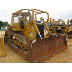 CAT D6R LGP SERIES II CRAWLER TRACTOR, S/N ADE00392, (04 YR) SEMI-U BLADE W/TILT, DIFF STEER, SWEEPS