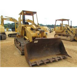 CAT 943 CRAWLER LOADER, S/N 19Z01038, GP BUCKET W/TEETH, CANOPY, METER READING 5,826 HRS