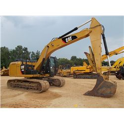 CAT 320E HYDRAULIC EXCAVATOR, S/N WBK00642 (12 YR) 9' 7" STICK, 45" BUCKET, THUMB, ECAB W/ AIR, METE