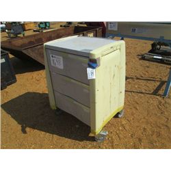 3 DRAWER ROLL AROUND CABINET