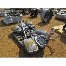 1 LOT SECURITY LIGHTS