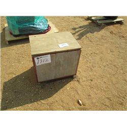 1 LOT 12V FUEL PUMPS & HOSES