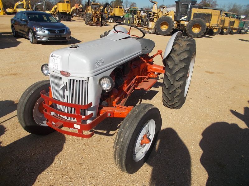 FORD 8N FARM TRACTOR, S/N , 3 PTH, PTO, 12.428 REAR TIRES, 6.0016