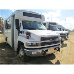 2007 CHEVROLET C4500 15 PASSENGER BUS, S/N 1GBE4V1287F404005, DURAMAX DIESEL ENG, A/T, 13.5K REARS, 