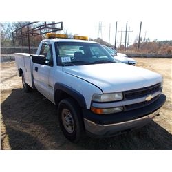 2002 CHEVROLET 2500 SERVICE TRUCK, S/N 1GBGC24U92Z293656, V8 GAS, A/T, KNAPHEIDE SERVICE BODY, ODOME