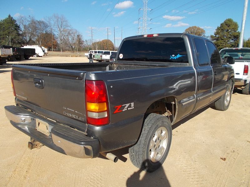2001 CHEVROLET 1500 SILVERADO Z71 EXTENDED CAB PICKUP, S/N