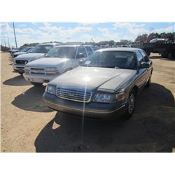 2001 FORD CROWN VICTORIA, S/N 2FAFP71W31X183579, V8 GAS, A/T, ODOMETER READING 175,403 MILES