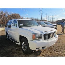 2000 CADILLAC ESCALADE 4X4, S/N 1GYEK63RXYR182272, GAS ENG, A/T, ODOMETER READING 224,739 MILES
