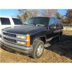 1999 CHEVROLET TAHOE 4X4, S/N 1GNEK13RXXR103942, GAS ENG, A/T, ODOMETER READING 200,180 MILES