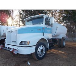 1998 INTERNATIONAL 9100 WATER TRUCK, S/N 2HSFPAHN0WC056167, CUMMINS MII ENG, 9 SPD TRANS, IN CAB CON