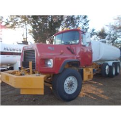1995 MACK DM690S TRI AXLE WATER TRUCK, S/N 1M2B209C7SM015473, E7-300HP MACK DSL ENG, 8 SPD TRANS, 44