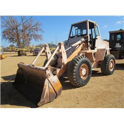 CASE W18 WHEEL LOADER, S/N 9133946, MP BUCKET, CAB, 17.5X25 TIRES