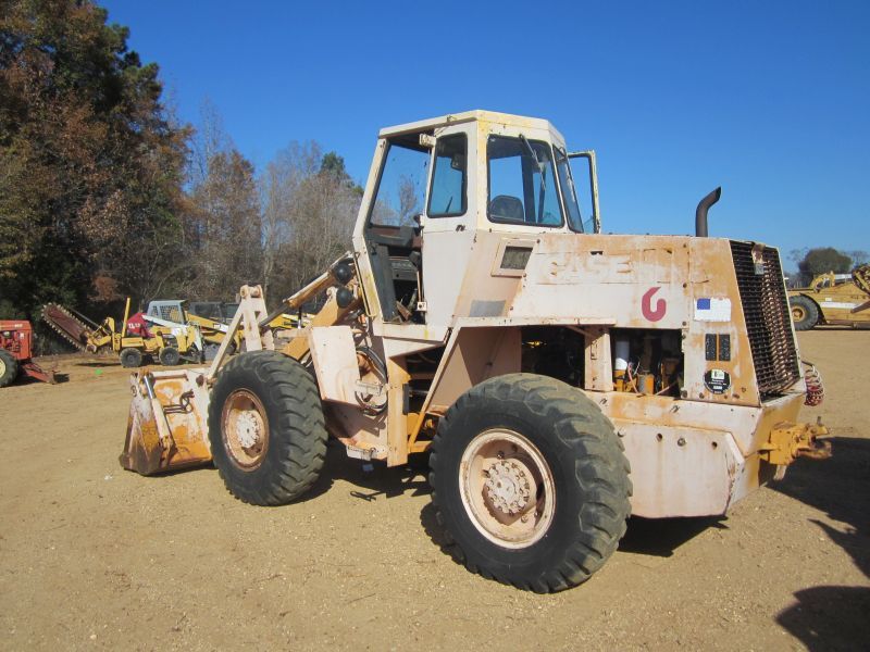 CASE W18 WHEEL LOADER, S/N 9133946, MP BUCKET, CAB, 17.5X25 TIRES - J.M ...