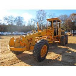 JOHN DEERE 670 MOTOR GRADER, S/N 05958T, 12' MOLDBOARD, SCARIFIER, CANOPY, 13.00X24 TIRES