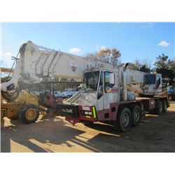 LINKBELT HTC860 TRUCK CRANE, S/N 64110566, 60T CAP, CUMMINS DIESEL ENG, 8LL TRANS, OUTRIGGERS (COUNT