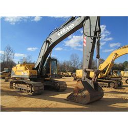 VOLVO EC330BLC HYDRAULIC EXCAVATOR, S/N 80030 (06 YR) ECAB W/AIR