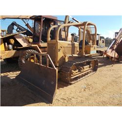 DRESSER TD8E CRAWLER TRACTOR, S/N 005864, 6 WAY BLADE, CANOPY, SWEEPS, REAR SCREEN