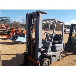 TOYOTA FORKLIFT, S/N 404FGG25-18696, 3 STAGE, LP GAS, ROLLBAR (DOES NOT RUN)