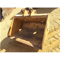 CASE 48" CLEAN-OUT BUCKET