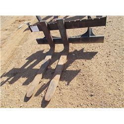 JOHN DEERE 48" FORK ASSY