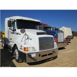 2003 VOLVO T/A TRUCK TRACTOR, S/N 4V4NC9JH13N338704, 435 HP CUMMINS ENG, 10 SPD TRANS, 40K REARS, 12