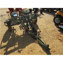JOHN DEERE 2 ROW PLANTER