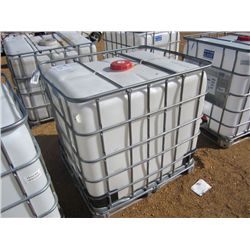 300 GAL PLASTIC STORAGE CONTAINER W/ METAL CAGE & PALLET
