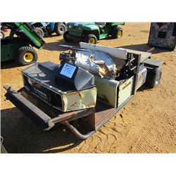 CUSHMAN TURF-TRUCKSTER, S/N 1CUNH2224H100844, GAS ENG