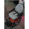 Image 2 : The Pride Jazzy Select Elite Power Chair w/manual.