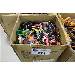 BOX LOT OF VINTAGE MODEL DIE CAST VEHICLES