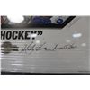 Image 2 : FRAMED GORDIE HOWE SIGNED PRINT 'MR. HOCKEY' 1562/2589