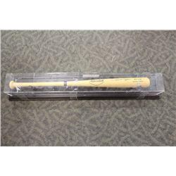 PETE ROSE SIGNED BASEBALL BAT IN DISPLAY CASE