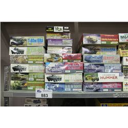 LOT OF 14 DRAGON MODELS IN ORIGINAL PACKAGING