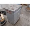 Image 2 : 30 KVA General Electric Transformer #9T23 B 3882