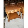 Image 1 : Single Early American End Table w/o Drawer