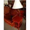 Image 1 : End Table w/ Lamp