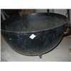 Image 2 : Cast Iron 3 Legged Kettle