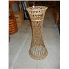Image 1 : Metal Plant Stand, Wicker Look
