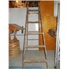 Image 1 : Wooden 6' Step Ladder